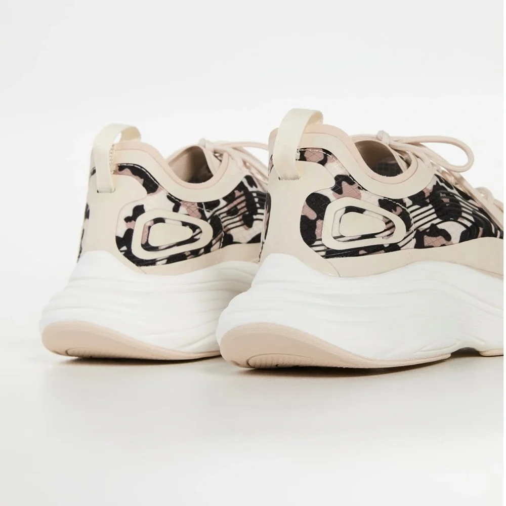 APL Streamline Running Sneakers in Parchment/Black/Leopard - Picture 3 of 9